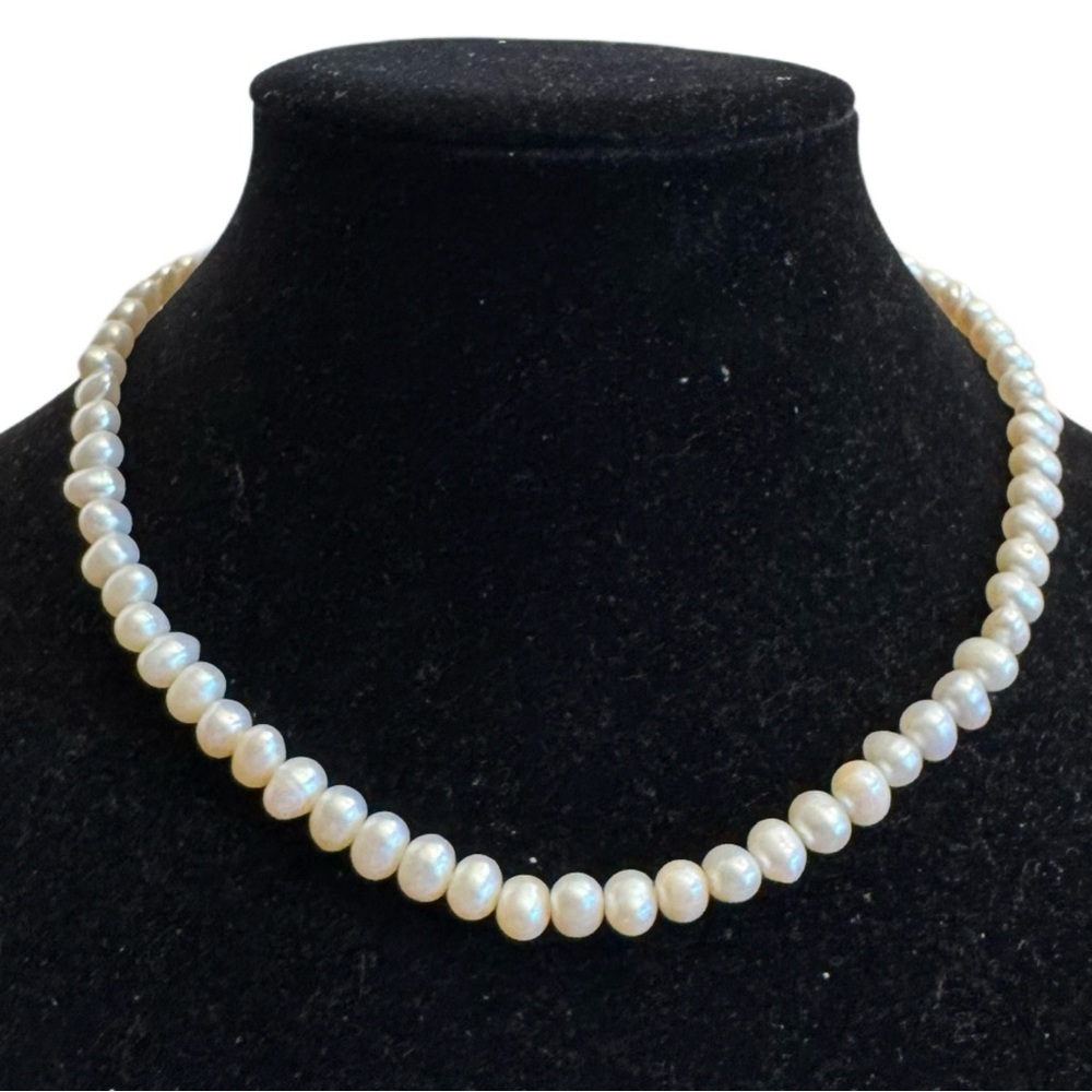 925 Sterling Silver Fresh Water Cultured Pearl Necklace 8 mm Elegant Timeless - Picture 2 of 16